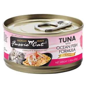 Fussie Cat 貓罐頭 肉汁主食罐(湯) 極品吞拿魚 + 海魚 Tuna with Ocean Fish Formula in Gravy 80g (FUG-BLC) (新舊包裝隨機發貨) (圖片3)