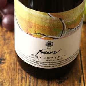 其他清酒 清酒 Fusion 2023 華鳩×三次ワイナリー 赤ワイン樽熟成 720ml
