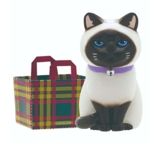 日本直送 貓公仔擺設 放在紙袋内的貓2 配方格紙袋一個入 - 清貨優惠 (圖片2)